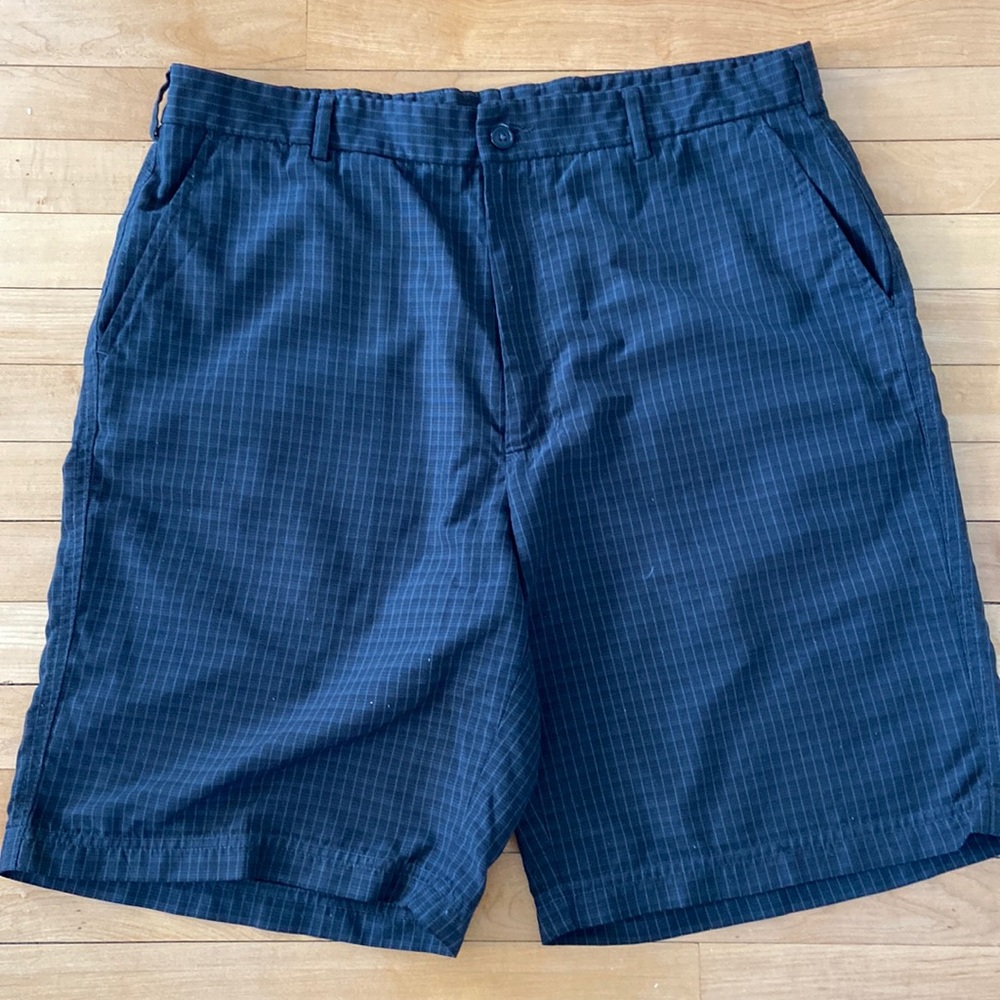 Pebble beach performance short